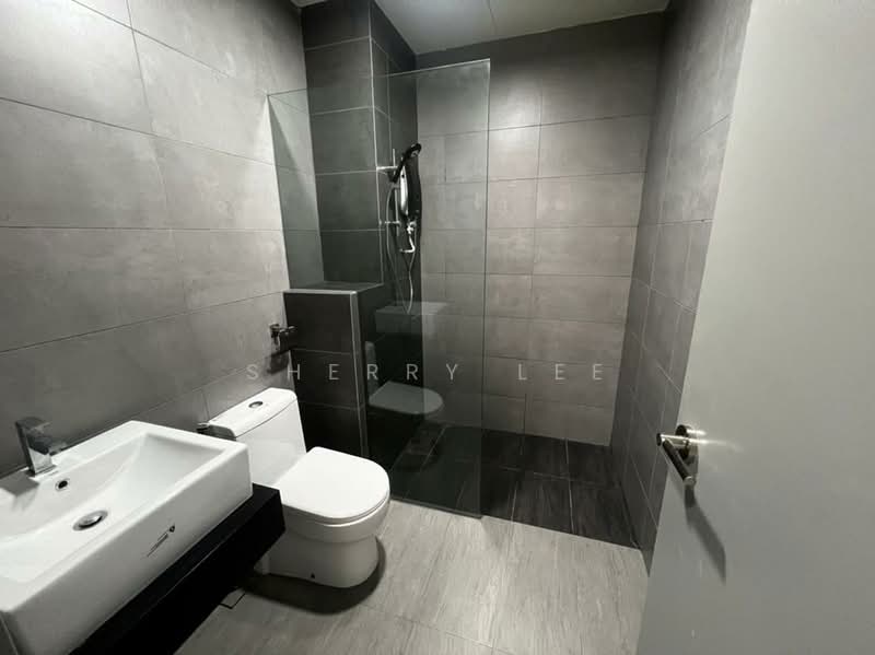 Service Residence for Sale at The Era @ Duta North - Sherry Lee - Bathroom - PropertyGuru.com.my