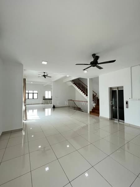 Semi-Detached House for Sale in Desa Petaling (Kuala Lumpur) - Steven Wong - Living Room - PropertyGuru.com.my