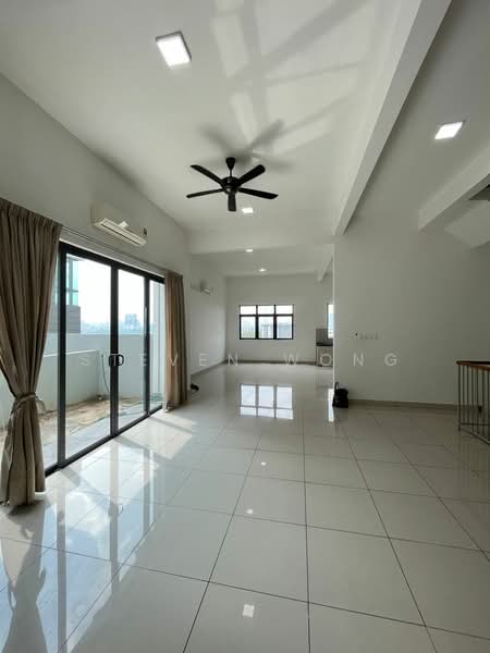 Semi-Detached House for Sale in Desa Petaling (Kuala Lumpur) - Steven Wong - Living Room - PropertyGuru.com.my