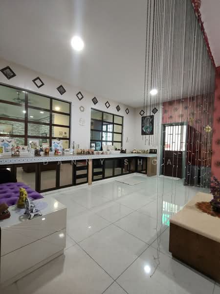 Rumah Banglo untuk Dijual di Seremban (Negeri Sembilan) - Danny Shoa - Living Room - PropertyGuru.com.my