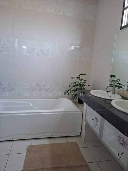 Rumah Banglo untuk Dijual di Seremban (Negeri Sembilan) - Danny Shoa - Bathroom - PropertyGuru.com.my