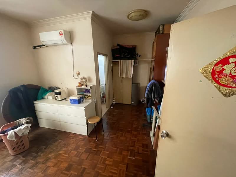 Rumah Teres 2 Tingkat untuk Dijual di Taman Seri Orkid (Skudai) - Annie Low - Bedroom - PropertyGuru.com.my
