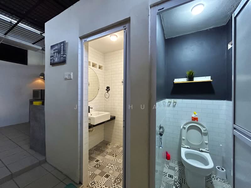 Rumah Teres 1 Tingkat untuk Dijual di Jelutong (Penang) - Jin Chuah - Bathroom - PropertyGuru.com.my