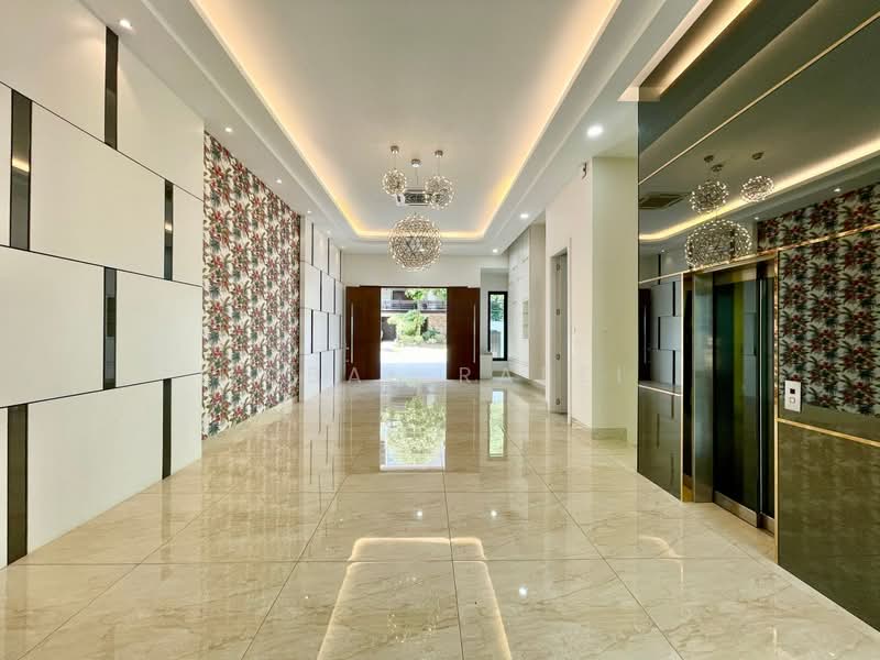 Bungalow House for Sale in Country Heights Damansara (Kuala Lumpur) - Iqbal Rafei - Entrance - PropertyGuru.com.my