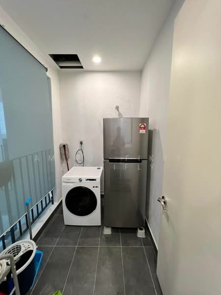Kondominium untuk Disewa di Lake Point Residence - Amirul Fikry Zulkifly - Interior - PropertyGuru.com.my