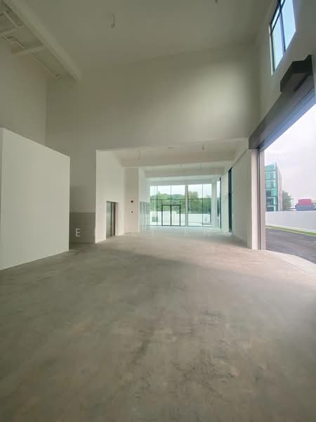 Factory for Rent in Glenmarie (Selangor) - Emily Kho - Interior - PropertyGuru.com.my