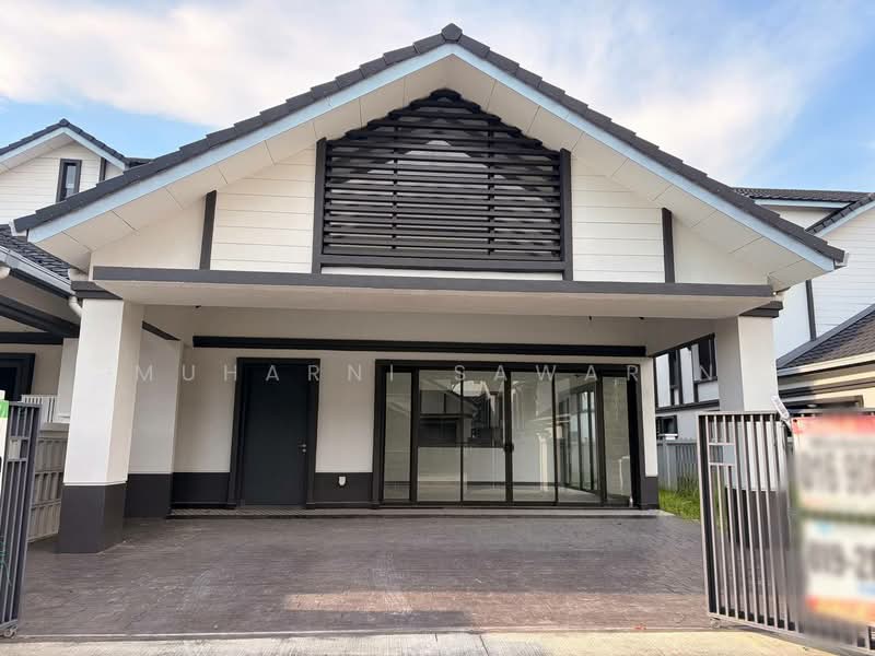 Semi-Detached House for Sale in Shah Alam (Selangor) - muharni sawarin - Exterior - PropertyGuru.com.my