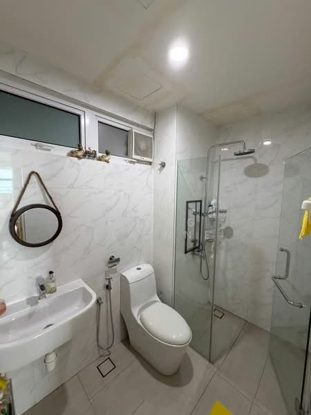 Servis Apartment untuk Dijual di Twin Galaxy (Dwi Galaksi) - Phang Elainne - Bathroom - PropertyGuru.com.my