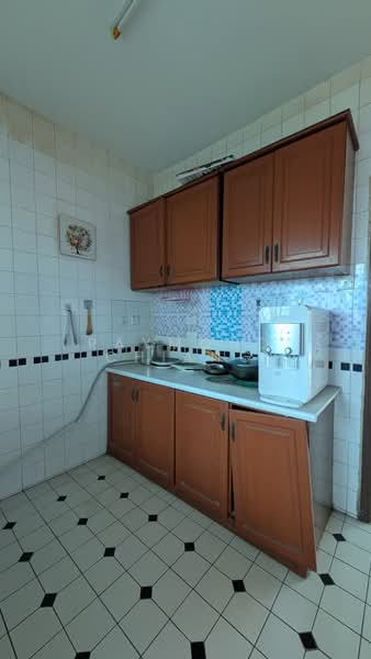 Condominium for Sale at Sang Suria - Raymond Chiang - Kitchen - PropertyGuru.com.my