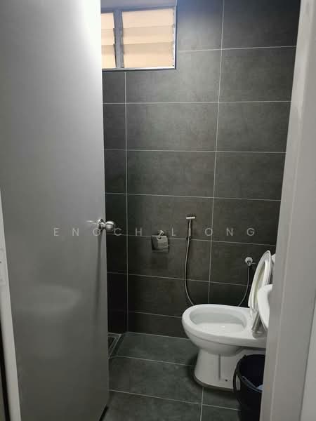 Servis Apartment untuk Disewa di Midas @ Seri Alam - Enoch Liong - Bathroom - PropertyGuru.com.my