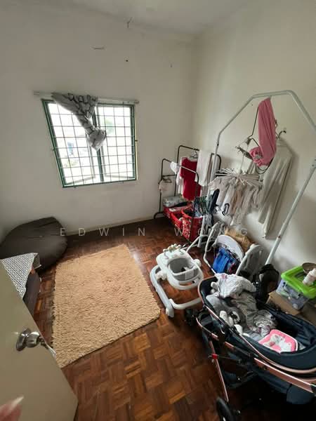 Apartment for Sale at Pangsapuri Subang Impian - Edwin Wong - Bedroom - PropertyGuru.com.my