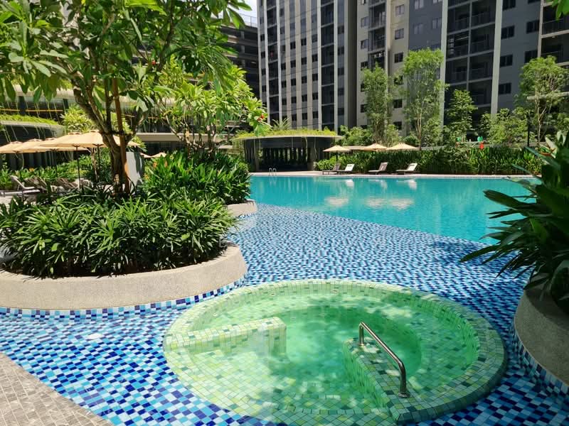 Servis Apartment untuk Disewa di One Equine - Sheny Yow - Pool - PropertyGuru.com.my