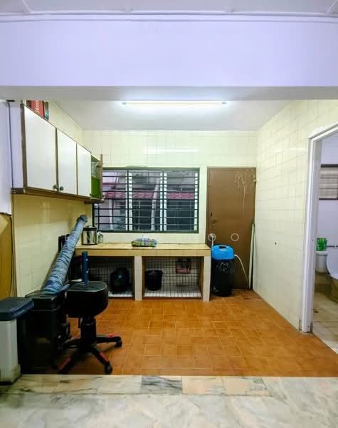 2-storey Terraced House for Sale in Ampang (Selangor) - Jenny Choong - Kitchen - PropertyGuru.com.my