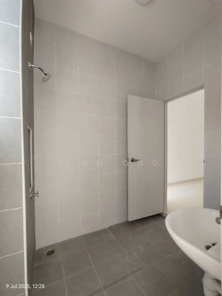 Rumah Teres 2 Tingkat untuk Disewa di Bandar Bistari Perdana (Pasir Gudang) - Niko Ong - Bathroom - PropertyGuru.com.my