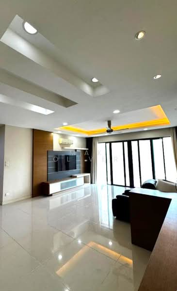 Kondominium untuk Dijual di Savanna 2 - Mak Oliver - Living Room - PropertyGuru.com.my