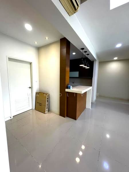 Kondominium untuk Dijual di Savanna 2 - Mak Oliver - Interior - PropertyGuru.com.my