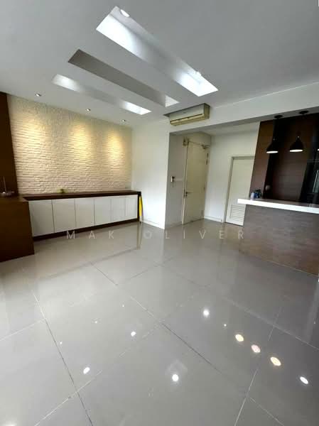 Condominium for Sale at Savanna 2 - Mak Oliver - Living Room - PropertyGuru.com.my