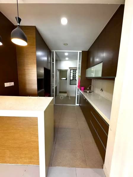 Condominium for Sale at Savanna 2 - Mak Oliver - Kitchen - PropertyGuru.com.my