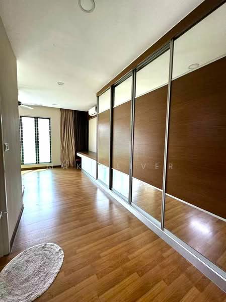 Condominium for Sale at Savanna 2 - Mak Oliver - Bedroom - PropertyGuru.com.my
