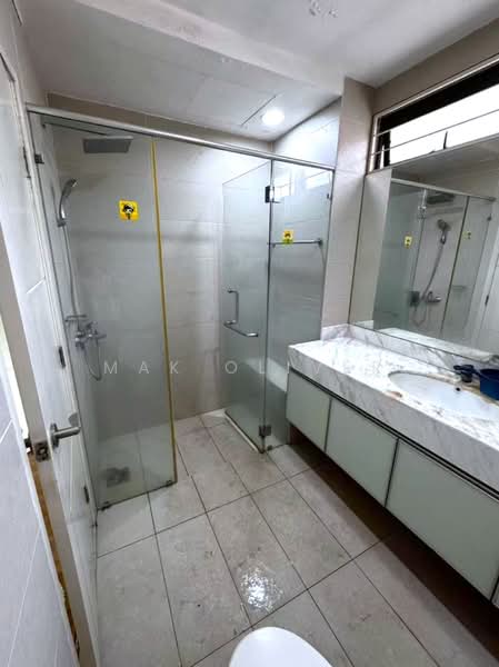 Condominium for Sale at Savanna 2 - Mak Oliver - Bathroom - PropertyGuru.com.my
