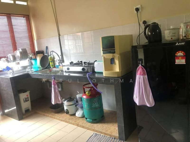Rumah Teres 1 Tingkat untuk Dijual di Taman Desa Rusa (Port Dickson) - Azrul Othman - Kitchen - PropertyGuru.com.my