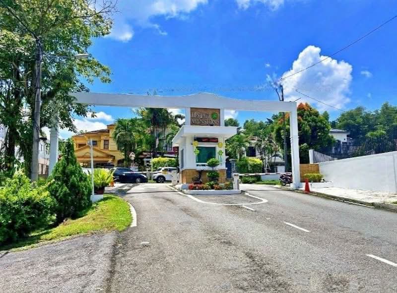 Semi-Detached House for Sale in Bandar Putra Permai (Seri Kembangan) - Lisa Azila - Exterior - PropertyGuru.com.my