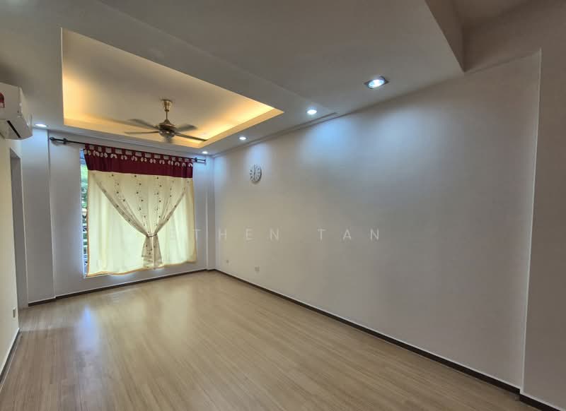 Pangsapuri untuk Dijual di Desa Alor Vista - Ethen Tan - Living Room - PropertyGuru.com.my