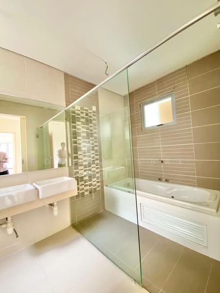 Semi-Detached House for Sale in Denai Alam (Shah Alam) - Rohana Ishak - Bathroom - PropertyGuru.com.my