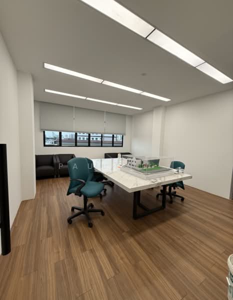 Office for Sale in Pusat Perdagangan Seri Kembangan (Seri Kembangan) - Pauline . - Interior - PropertyGuru.com.my