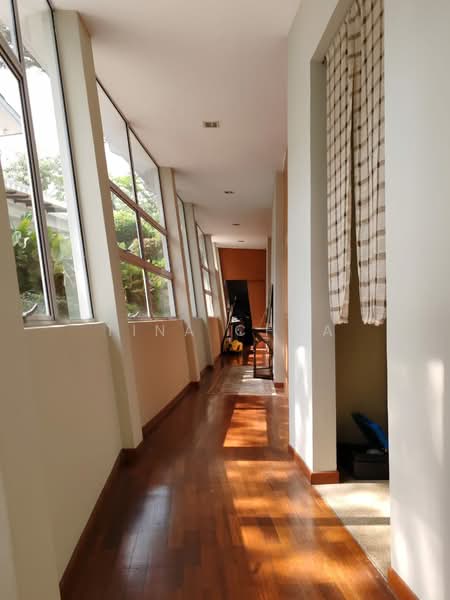 Bungalow for Sale in Sungai Buloh (Selangor) - Tina Chua - Corridor - PropertyGuru.com.my