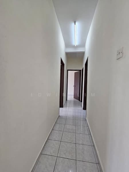 Apartment for Sale at Idaman Senibong - Edwin Lim - Corridor - PropertyGuru.com.my