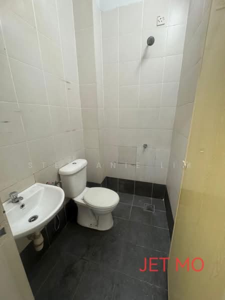 2-storey Terraced House for Rent in Kampung Jawa (Klang) - Stephanie Lim - Bathroom - PropertyGuru.com.my