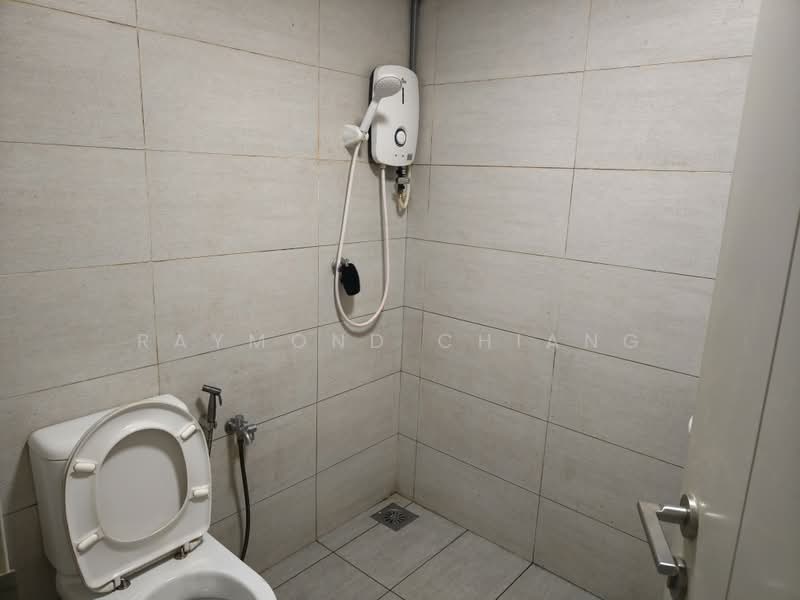 Service Residence for Sale at Court 28 - Raymond Chiang - Bathroom - PropertyGuru.com.my