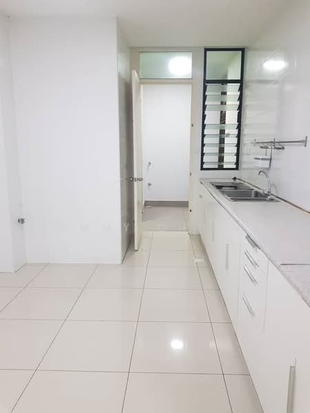 Cluster House for Rent in Eco Majestic (Semenyih) - TOMMY CHIENG - Kitchen - PropertyGuru.com.my