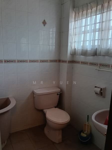 Rumah Teres 2 Tingkat untuk Dijual di New Pasir Puteh (Ipoh) - Mr Yuen - Bathroom - PropertyGuru.com.my