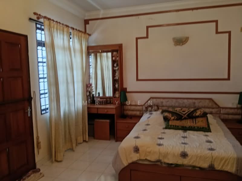 Rumah Teres 2 Tingkat untuk Dijual di New Pasir Puteh (Ipoh) - Mr Yuen - Bedroom - PropertyGuru.com.my
