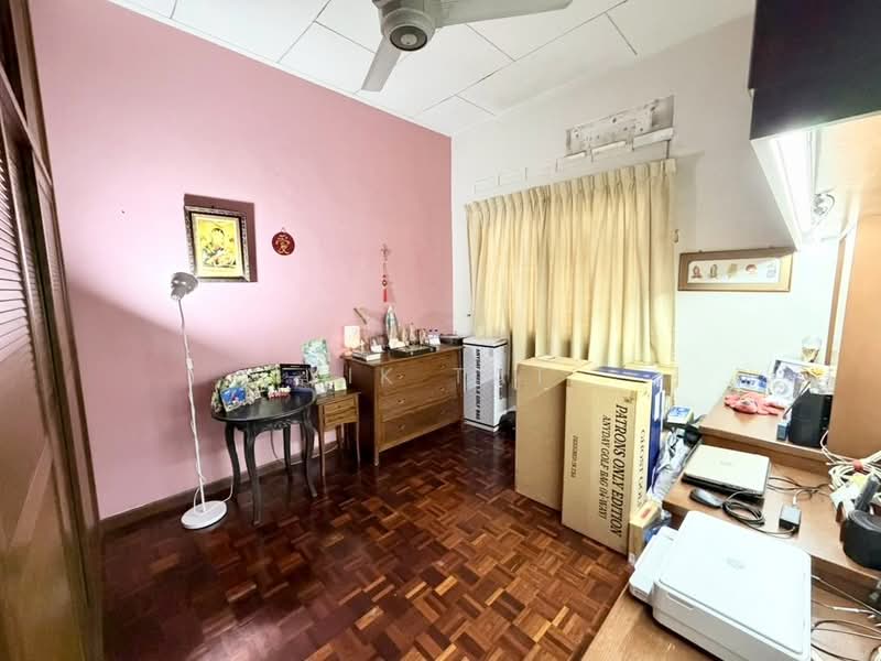 Rumah Berkembar untuk Dijual di Taman Tasek (Johor Bahru) - Yik Tat - PropertyGuru.com.my