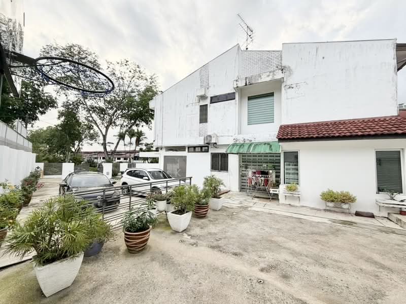 Rumah Berkembar untuk Dijual di Taman Tasek (Johor Bahru) - Yik Tat - PropertyGuru.com.my