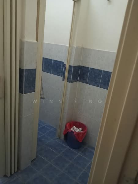 Rumah Teres untuk Dijual di Taman Pulai Jaya (Kulai) - Winnie Ng - Bathroom - PropertyGuru.com.my