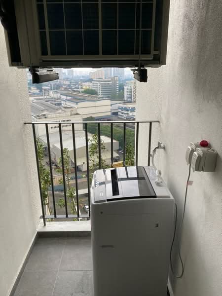 Servis Apartment untuk Disewa di Atwater : Service Residences - Tim Wong - Balcony - PropertyGuru.com.my