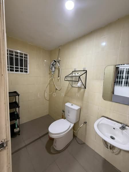 Apartment for Sale at Bistari Impian Apartment - Leon Ng - Bathroom - PropertyGuru.com.my