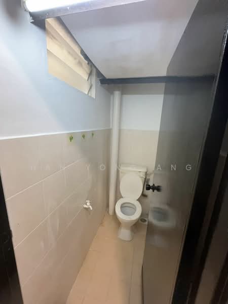 Flat for Sale at Rumah Pangsa Sri Orkid - Han Yong Ang - Bathroom - PropertyGuru.com.my