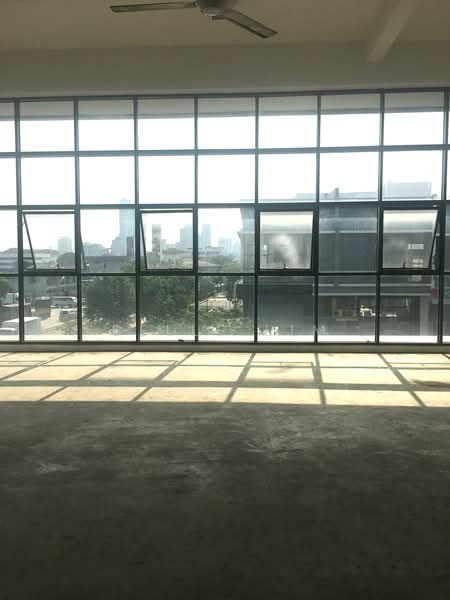 Kilang Berkembar untuk Dijual di Petaling Jaya (Selangor) - Belle Lim - View - PropertyGuru.com.my