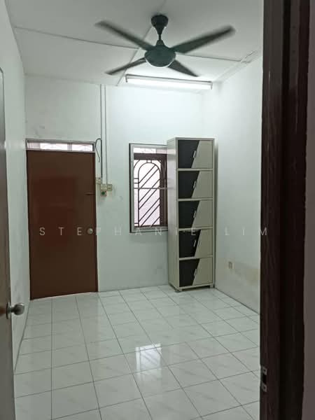 2-storey Terraced House for Sale in Taman Klang Utama (Kapar) - Stephanie Lim - Interior - PropertyGuru.com.my