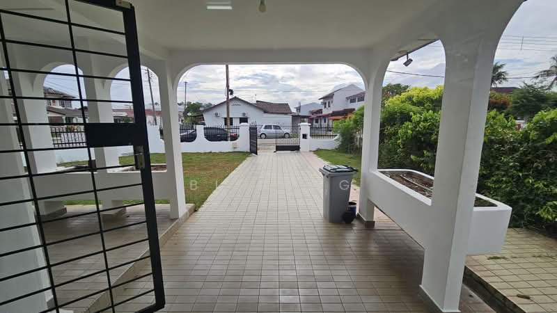 Rumah Banglo untuk Dijual di Taman Sin Hoe (Bukit Baru) - BL Bong - Exterior - PropertyGuru.com.my