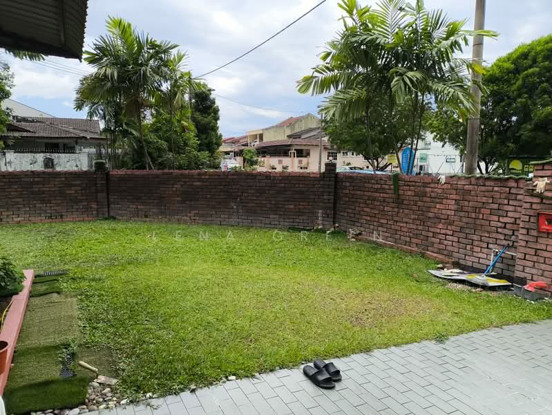 1-storey Terraced House for Rent in SS5 (Petaling Jaya) - Lena Green - Garden - PropertyGuru.com.my