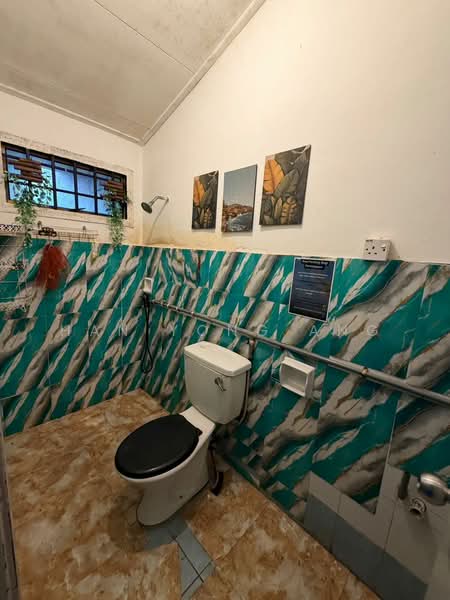 1-storey Terraced House for Sale in Taman Puteri Wangsa (Ulu Tiram) - Han Yong Ang - Bathroom - PropertyGuru.com.my
