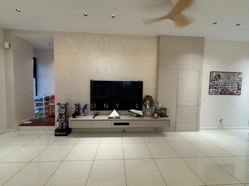 Rumah Teres untuk Dijual di Medini (Iskandar Puteri (Nusajaya)) - Tony Lim - Living Room - PropertyGuru.com.my