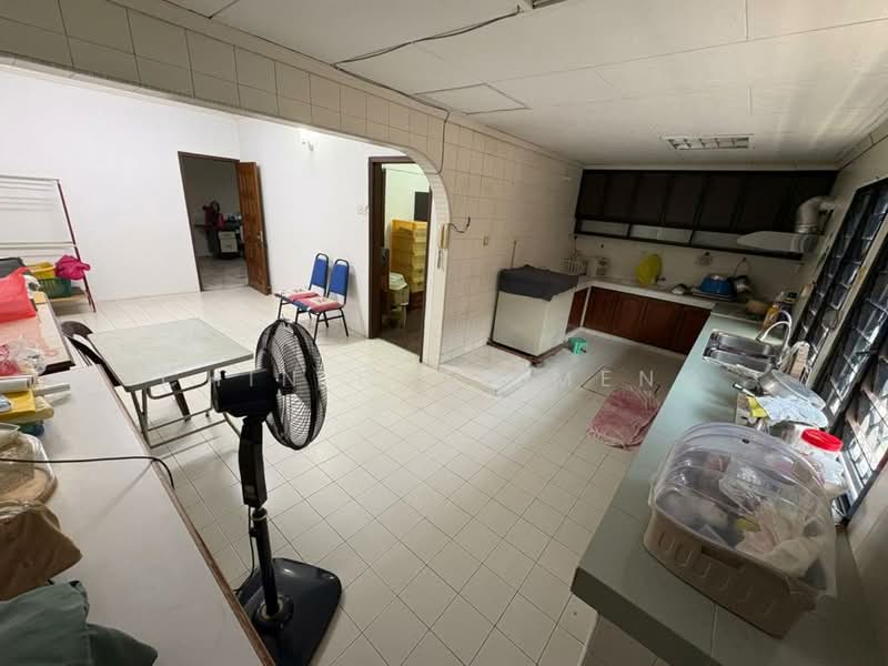 2.5-storey Terraced House for Sale in Taman Bukit Desa (Taman Desa) - Chin Chee Meng - PropertyGuru.com.my
