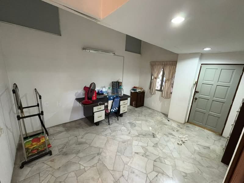 2.5-storey Terraced House for Sale in Taman Bukit Desa (Taman Desa) - Chin Chee Meng - PropertyGuru.com.my